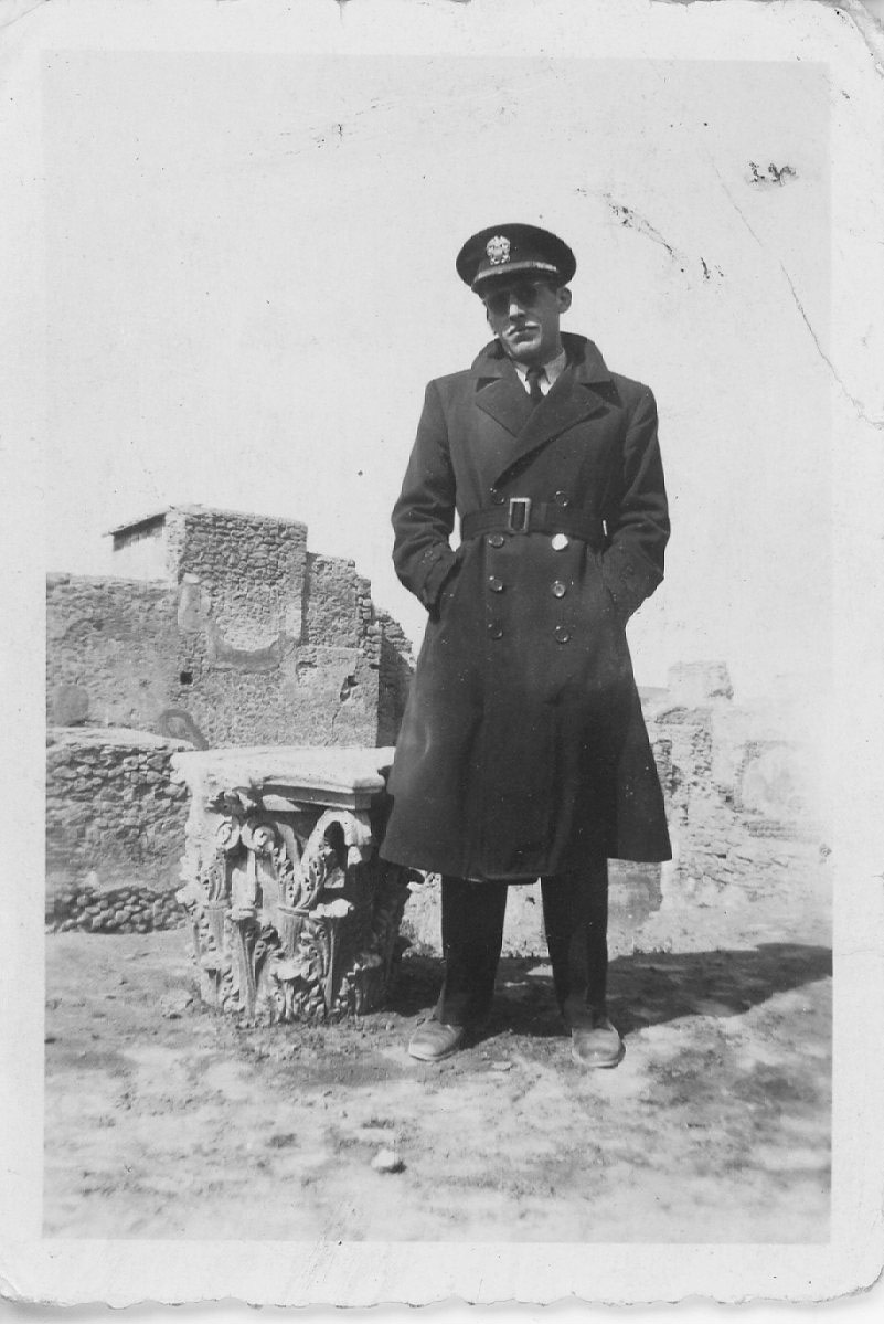 Steinberg in southern Italy, 1944. Collection of Daniela Roman.