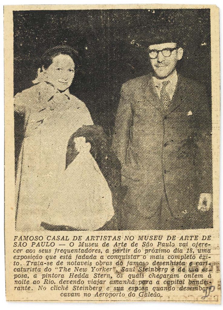 Steinberg and Sterne arriving at the airport in São Paulo, for their shows at the Museu de Arte, São Paulo, September, 1952. Archives, Museu de Arte, São Paulo.