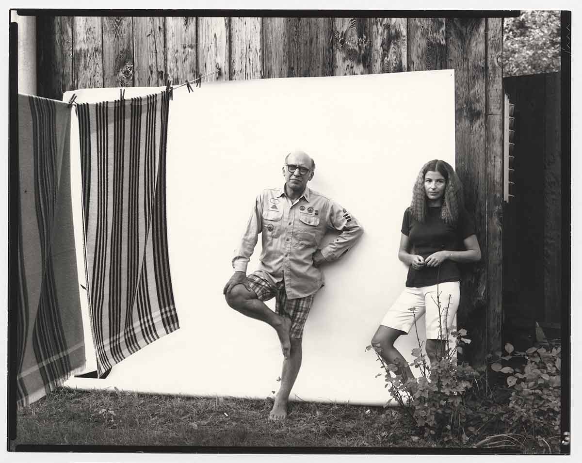 Steinberg and Sigrid Spaeth, at Steinberg’s house in Amagansett, August 18, 1969. Steinberg’s khaki shirt is decorated with his rubber stamps. Photo by Richard Avedon © The Richard Avedon Foundation.