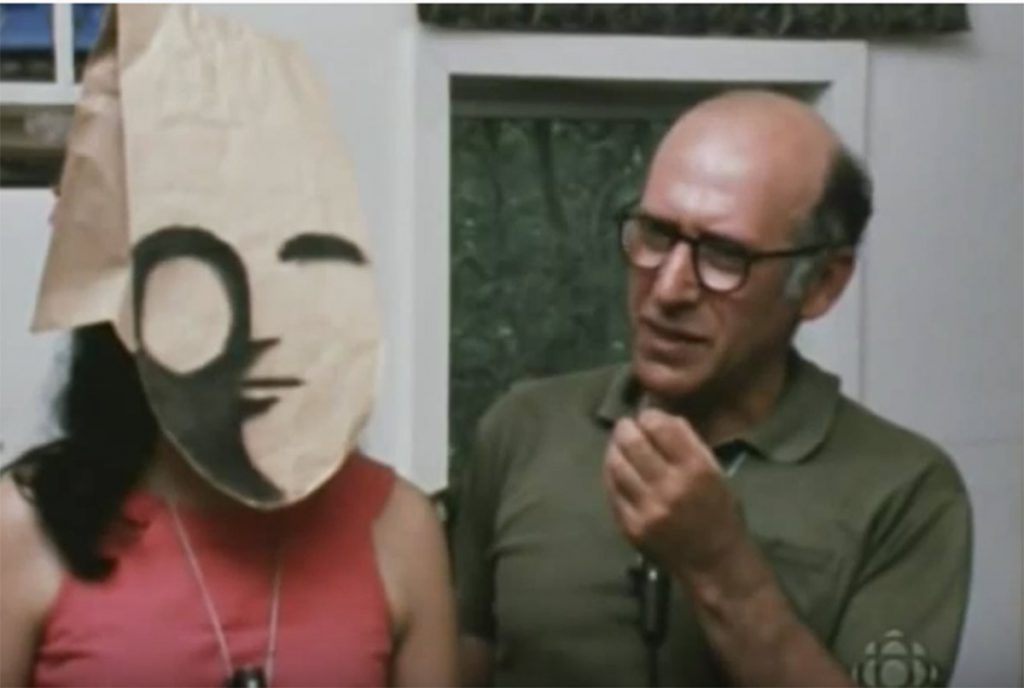 Two frames from Adrienne Clarkson’s TV interview with Steinberg for Take 30 in New York, Canadian Broadcasting Company, 1967.